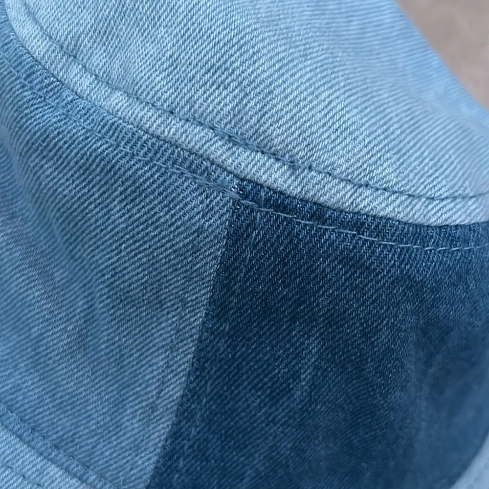 bucket hat - Picture 3 of 4